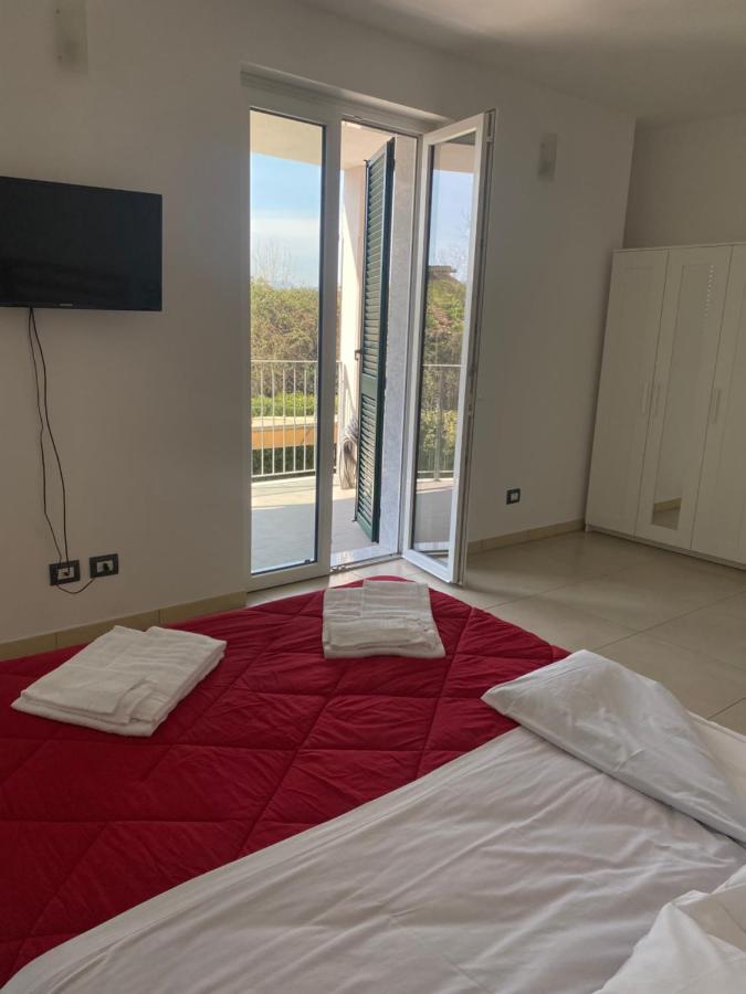 Rta La Pineta Aparthotel Sarzana Exterior photo